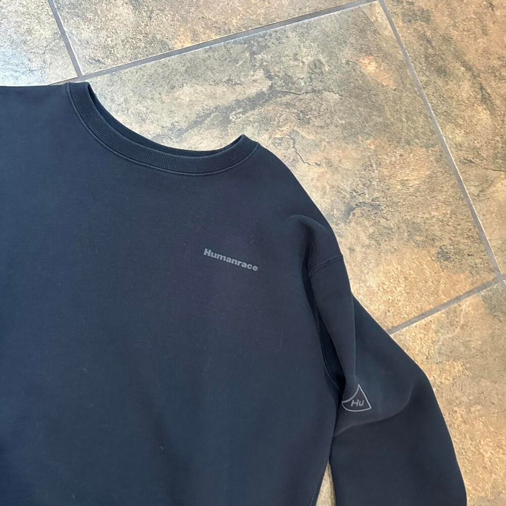 Adidas x Pharrell Williams Unisex Large Crewneck Black Human Race Pullover - Picture 6 of 8